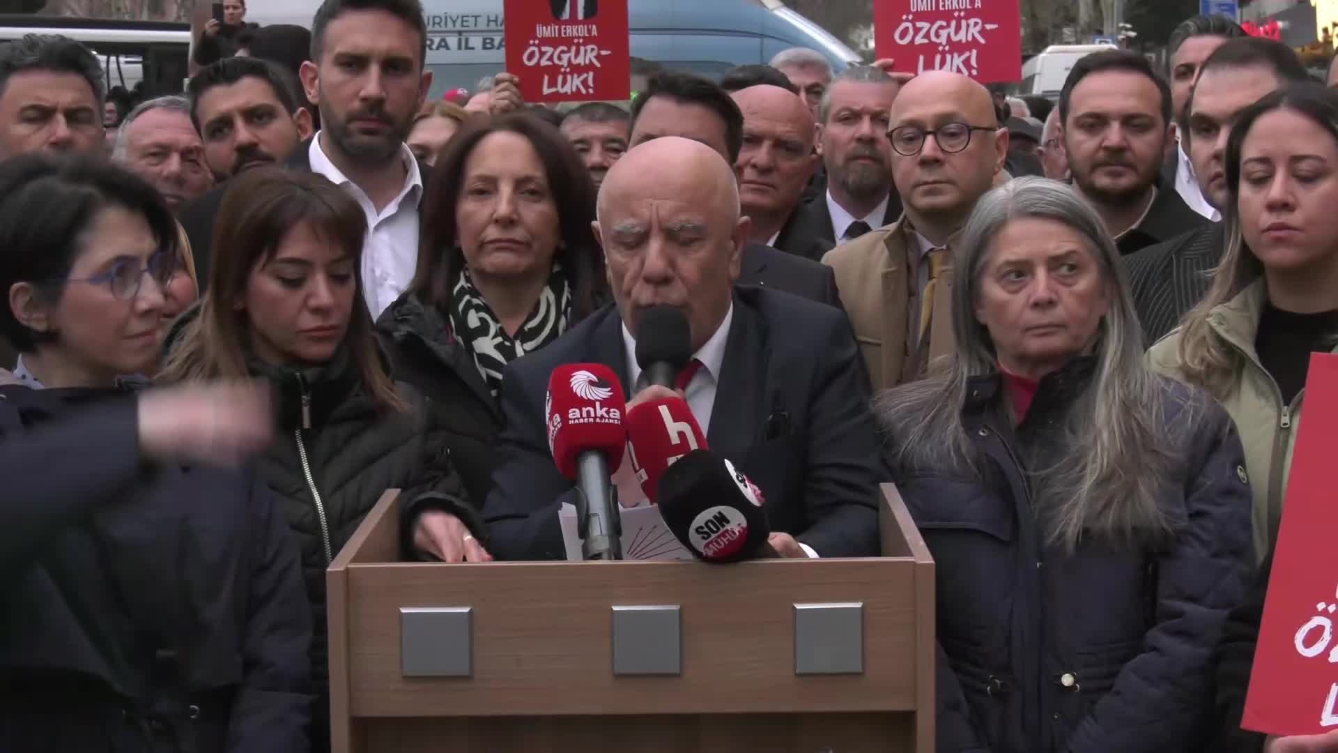 Ümit Erkol'un gözaltına alınması Ankara'da protesto edildi... CHP'li Taşcıer: Dün boyun eğmedik, bugün de eğmiyoruz, yarın da boyun eğmeyeceğiz