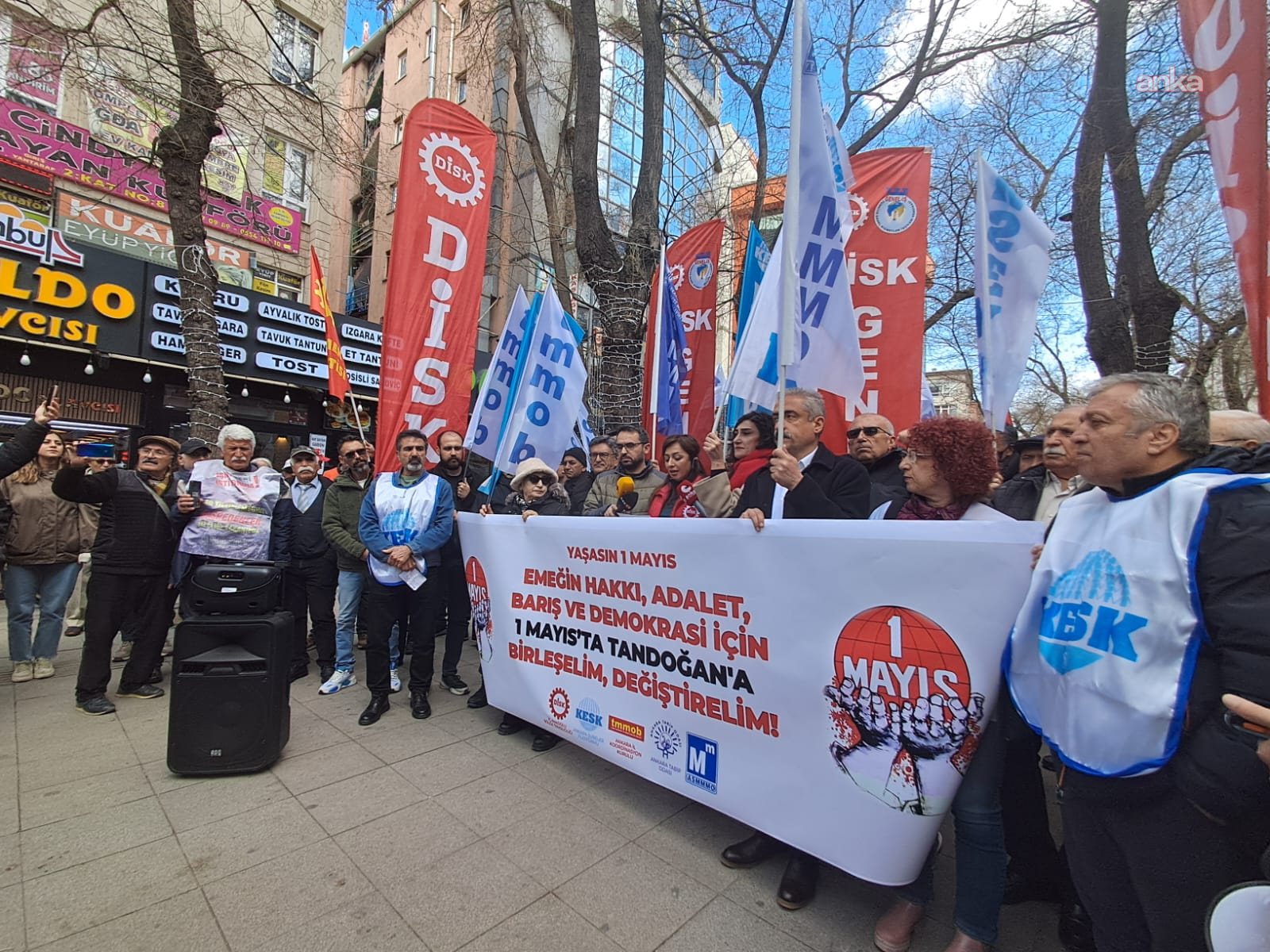Ankara'da 1 Mayıs çağrısı: "Gücümüzün birliğimizden geldiğini Ankara’da Tandoğan Meydanı'nı doldurarak gösterelim"
