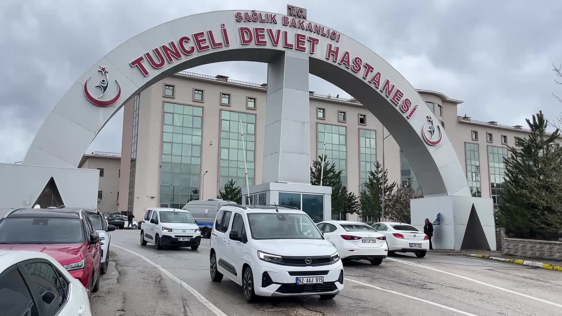 Tunceli’de bahçeye giren dana nedeniyle çıkan kavgada 4 kişi yaralandı
