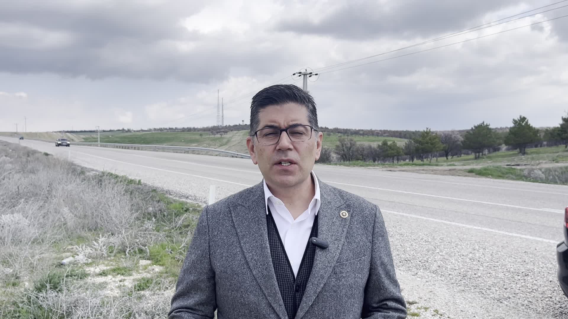 Isparta-Antalya yolunda iki günde iki kaza... CHP'li Halıcı'dan iktidara: "Bu yolu bir an önce bitirin"