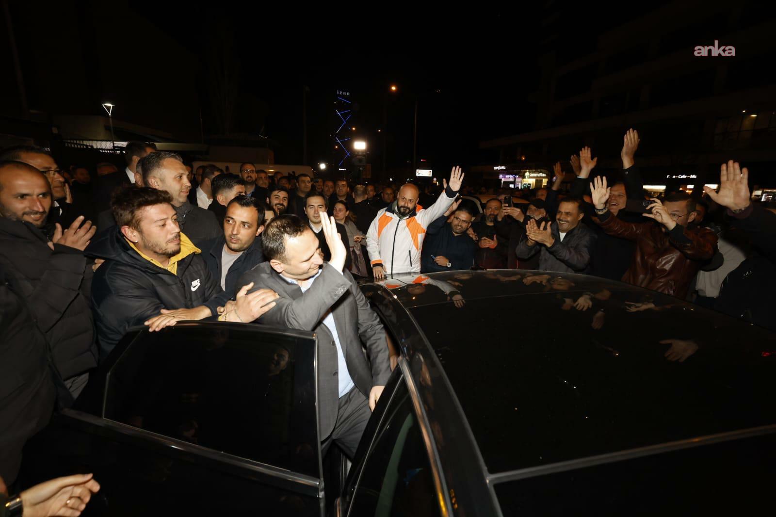 Bornova Belediye Başkanı Ömer Eşki ve diğer 3 isme yurt dışı çıkış yasağı
