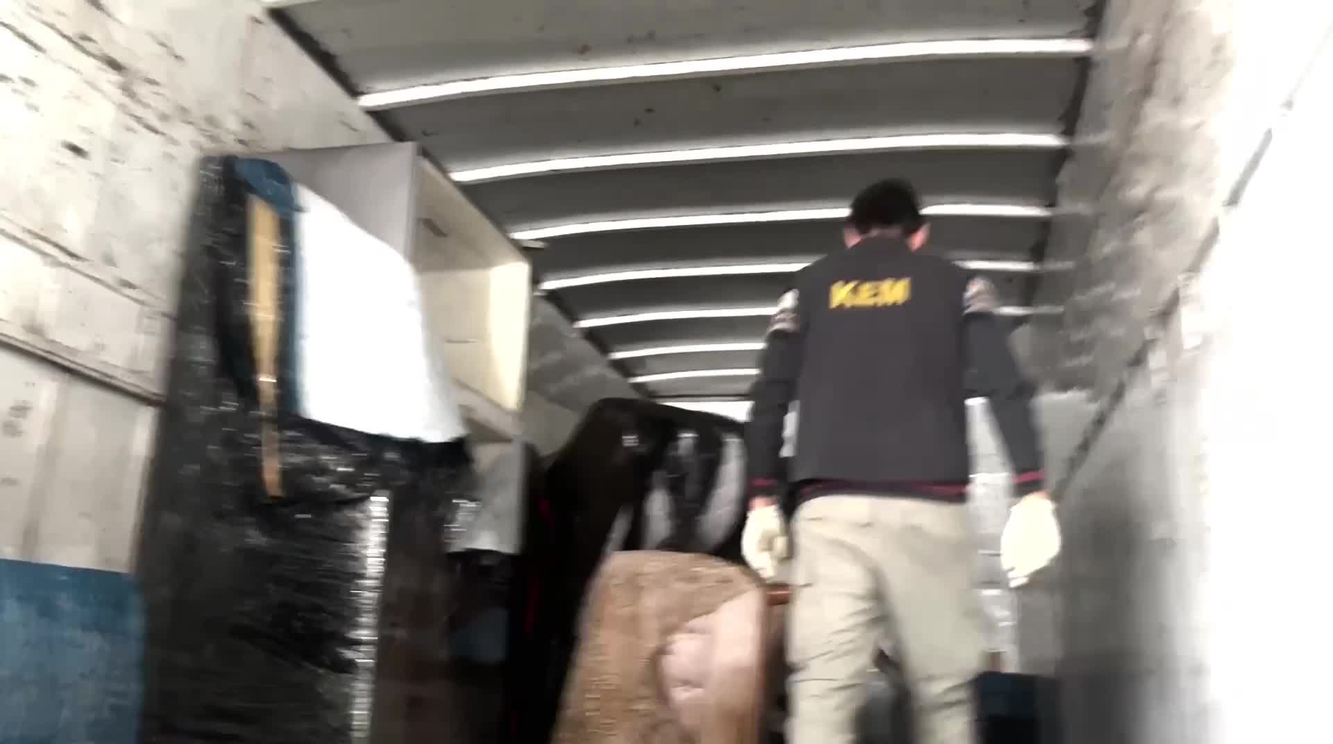 Van'ın Gevaş ilçesinde 74 kilo uyuşturucu madde ele geçirildi