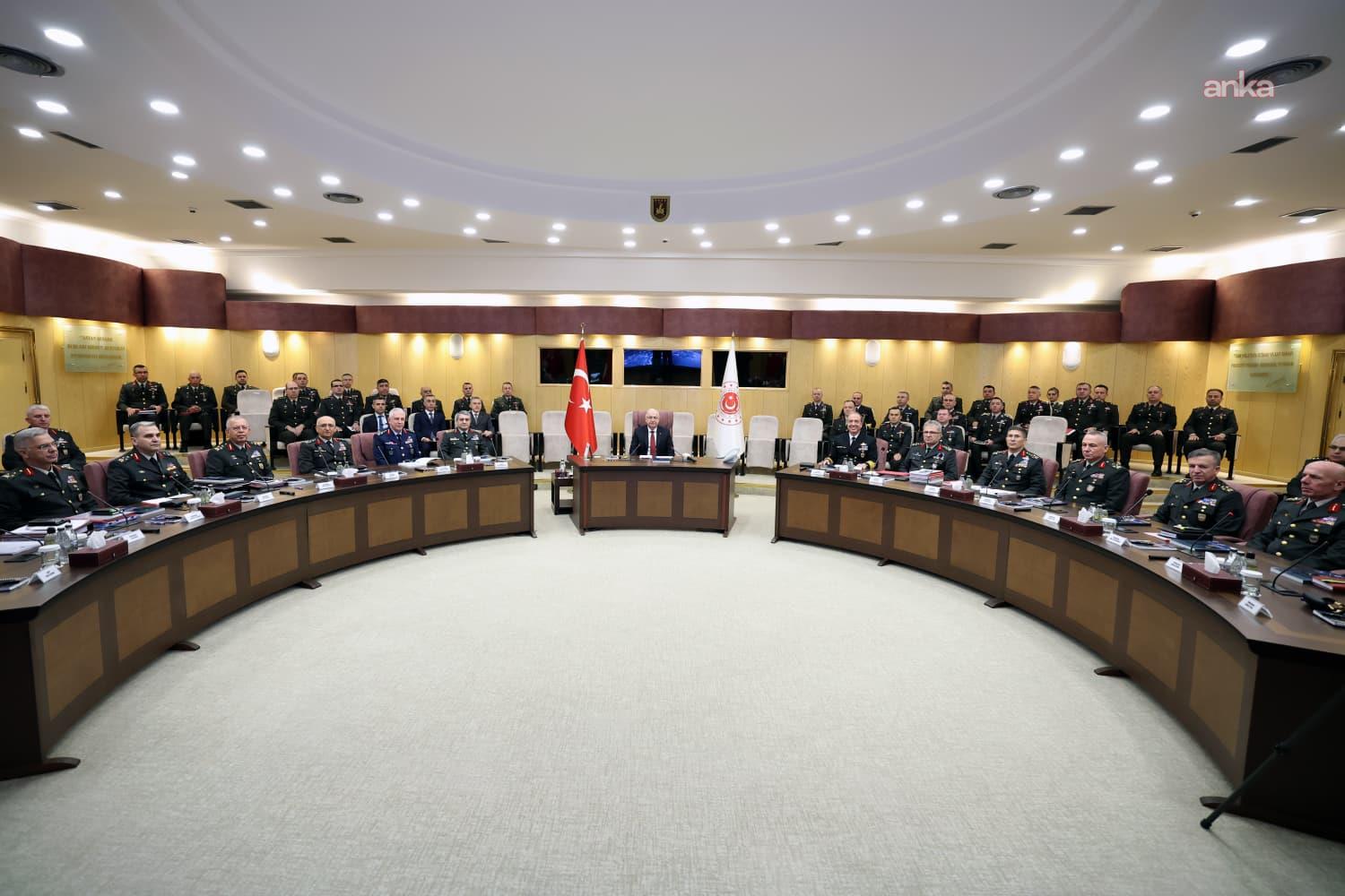 Bakan Güler, TSK komuta kademesinin Değerlendirme Toplantısı'na katıldı