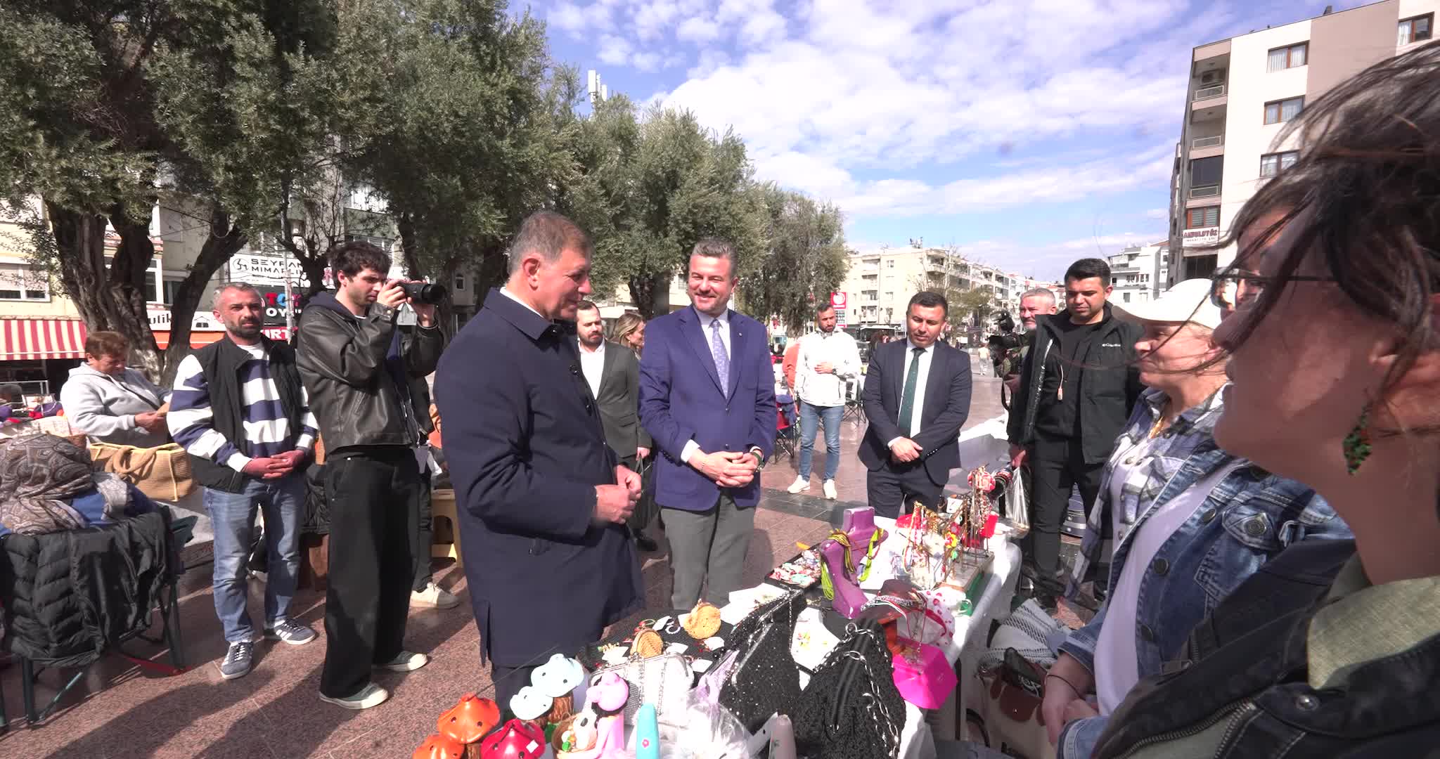Buca’da Kadın Emeği Pazarı kuruldu