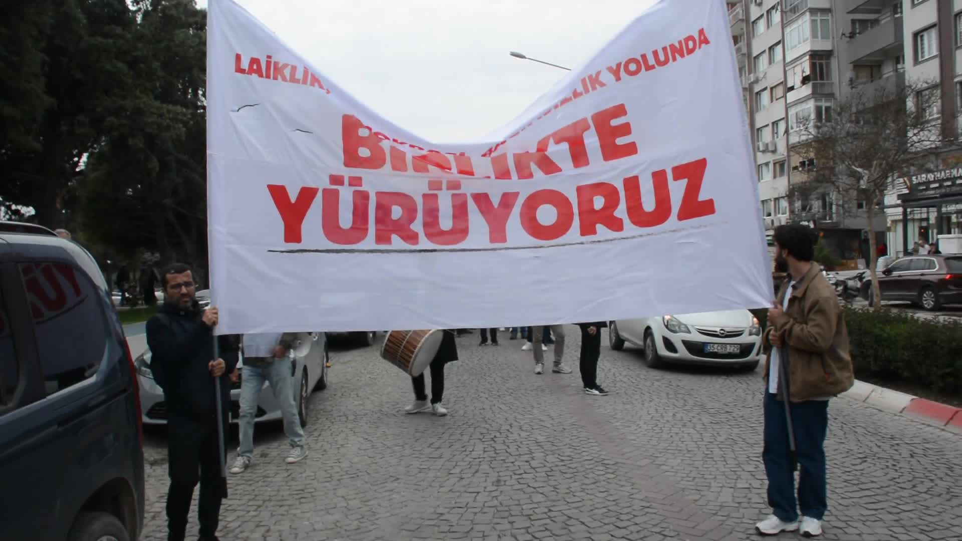 Bergama'da birleşik mücadele için halk yürüyüşü yapıldı