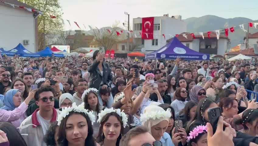 15. Yeşilüzümlü Dastar ve Kuzugöbeği Festivali renkli görüntülere sahne oldu
