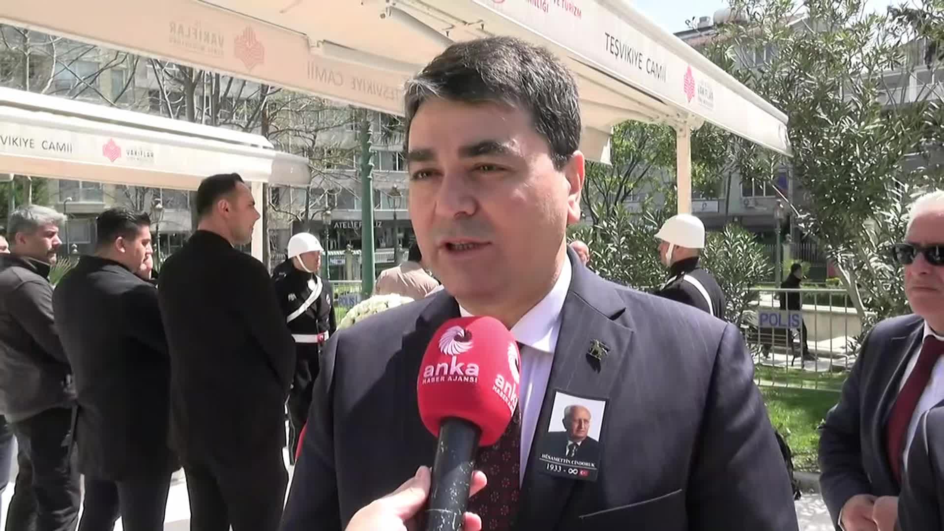 Hüsamettin Cindoruk son yolculuğuna uğurlanıyor... Gültekin Uysal: "Siyasi hafızamızda önemli yerler edinecektir"