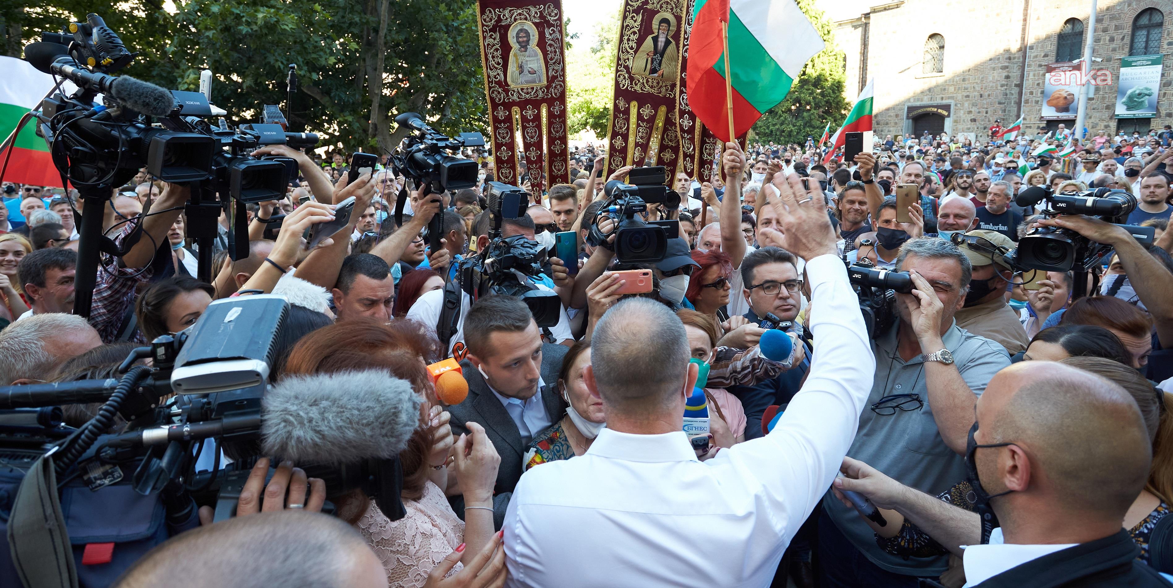 Bulgaristan’da halk "kader seçimi" için pazar günü sandık başına gidiyor