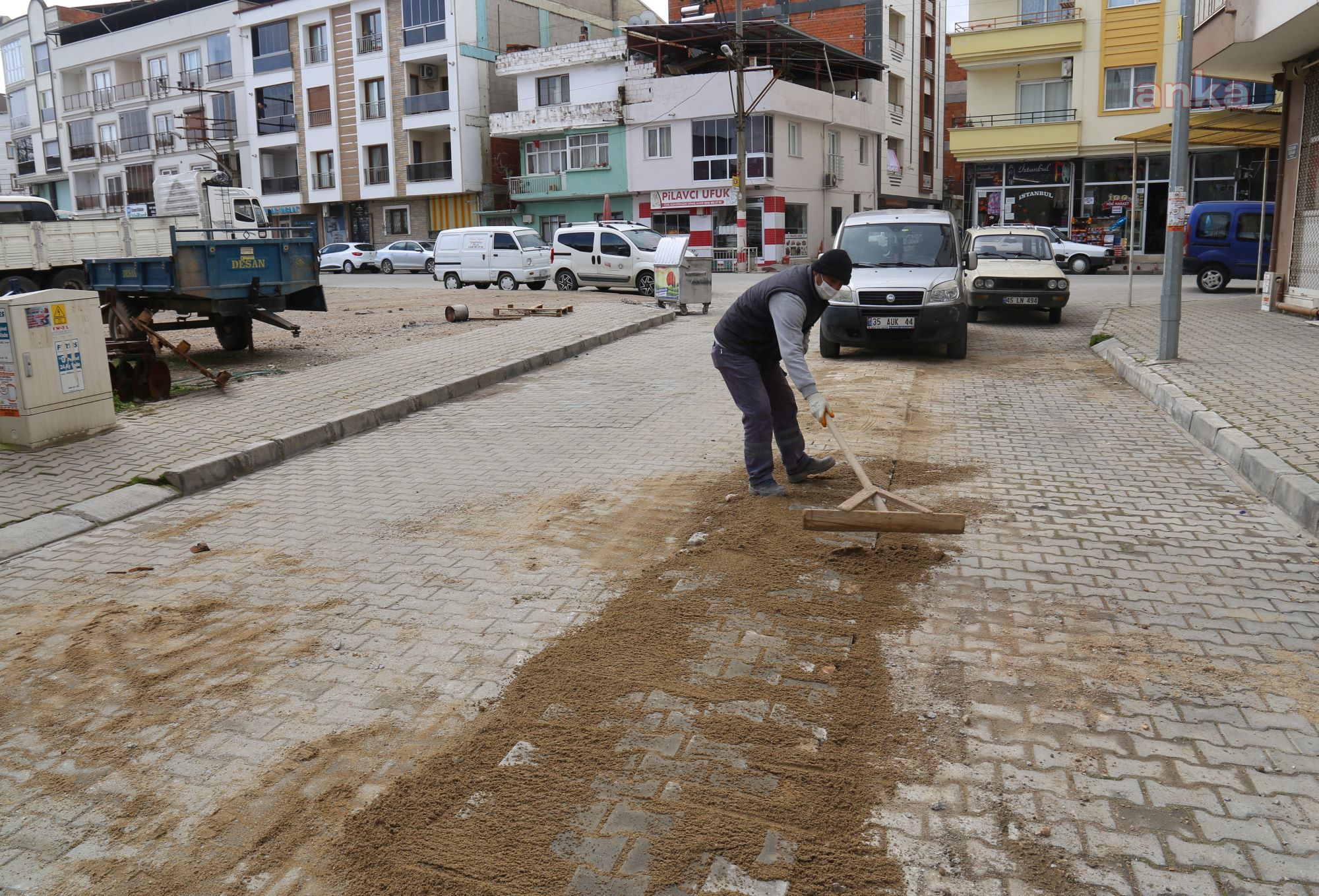 TURGUTLU BELEDİYESİ ÇEVRE DÜZENLEME ÇALIŞMALARINA HIZ VERDİ