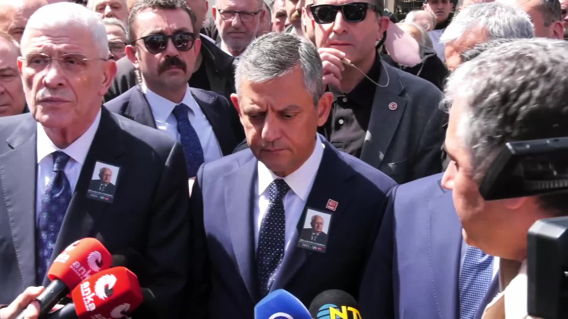 Hüsamettin Cindoruk son yolculuğuna uğurlandı... Özgür Özel: “Bilgeliğinden ve siyasete yönelik değerlendirmelerinden her zaman istifade ettik”
