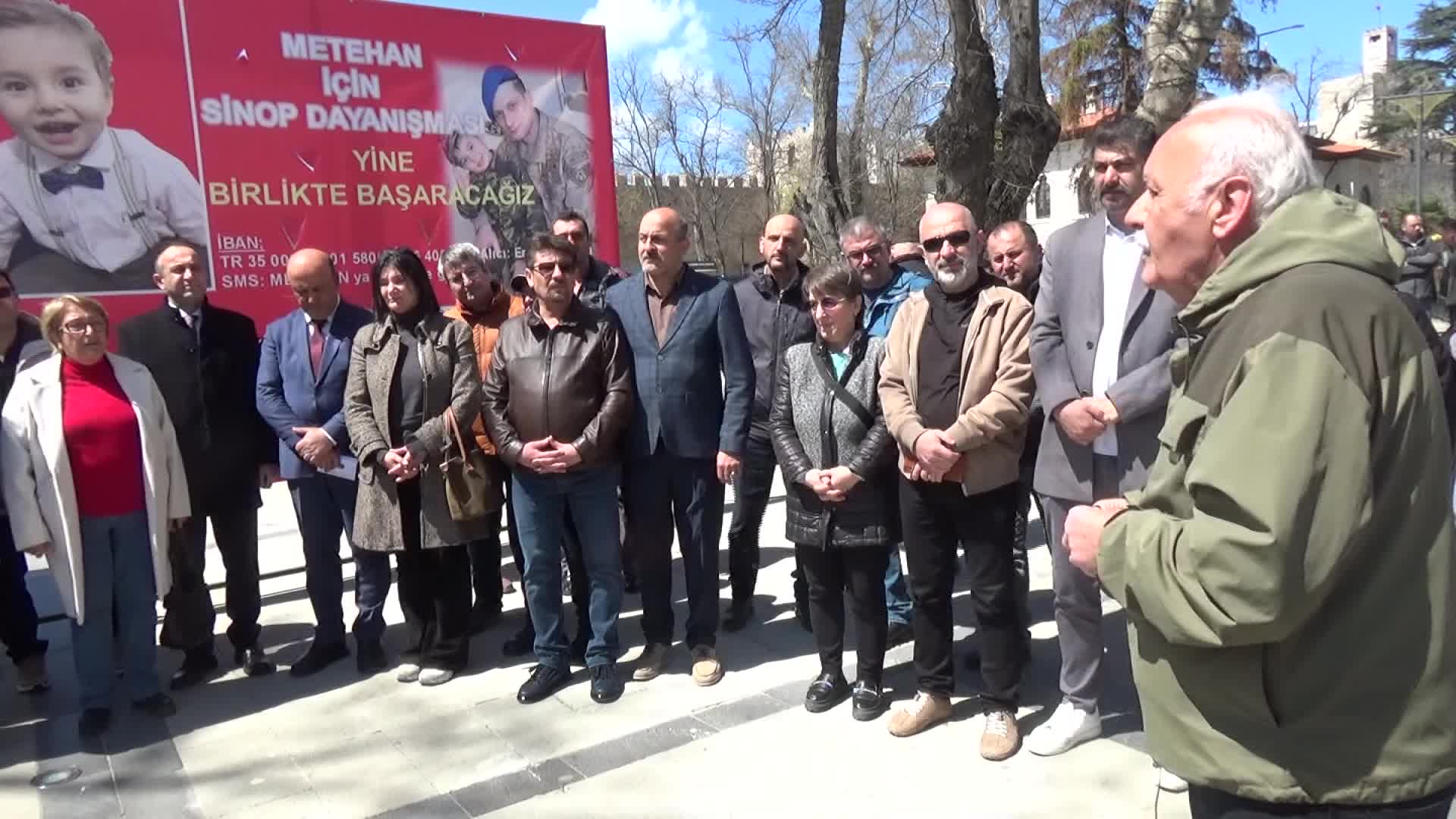 Sinop’ta DMD hastası 3 yaşındaki Metehan'ın tedavisi için destek nöbeti başlatıldı