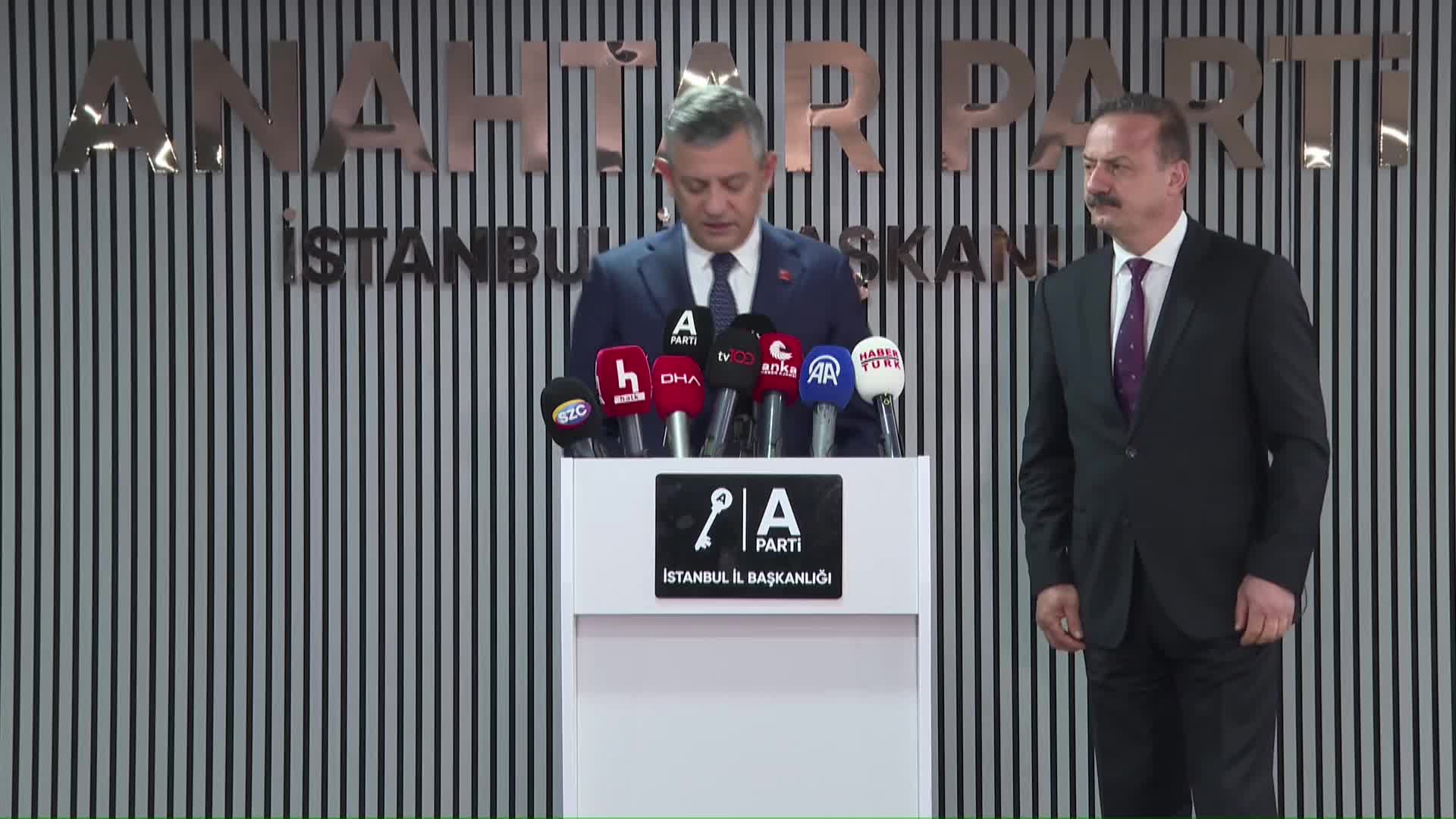 CHP-Anahtar Parti görüşmesi... Özgür Özel: “Orban kaybederken onu destekleyen bütün tek adamlar da kaybetti”
