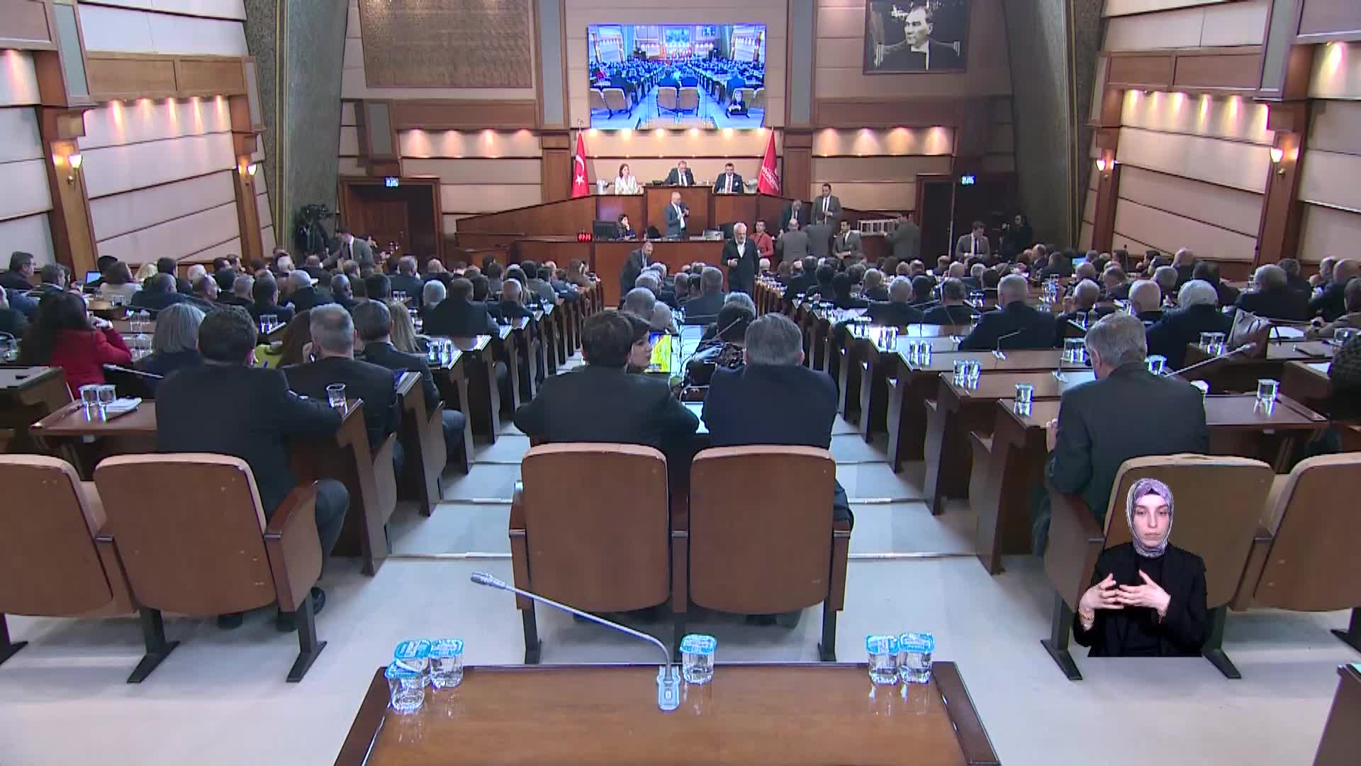 İBB Meclisi’nde "mühürsüz oy" tartışması... Nuri Aslan: Kanunsuzluğu asla kabul etmem