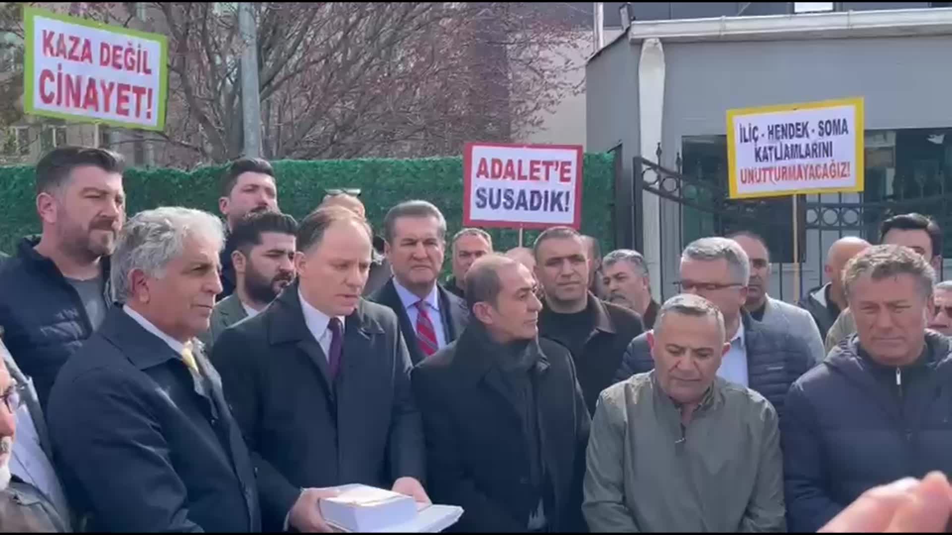 İliç maden faciasının 7. duruşması... CHP'li Yavuzyılmaz: "Heyet, gerçeklerle yüzleşmek istiyorsa  gerçekleri haykırmak için buradayız"