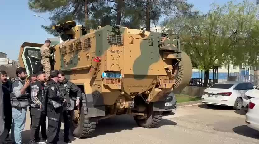 Şanlıurfa’da okula silahlı saldırı... İçişleri Bakanlığı: 10 öğrenci, 4 öğretmen, 1 polis, 1 kantin işletmecisi vatandaşımız yaralı