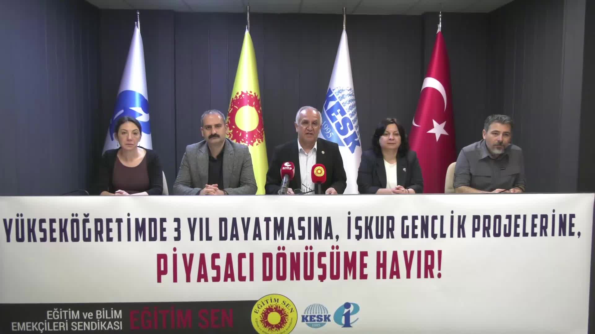 Eğitim Sen Genel Başkanı Irmak: “Lisans eğitiminin üç yıla düşürülmesi girişimi, yükseköğretimin yapısal sorunlarına çözüm sunmamakta, tam tersine derinleştirmektedir"