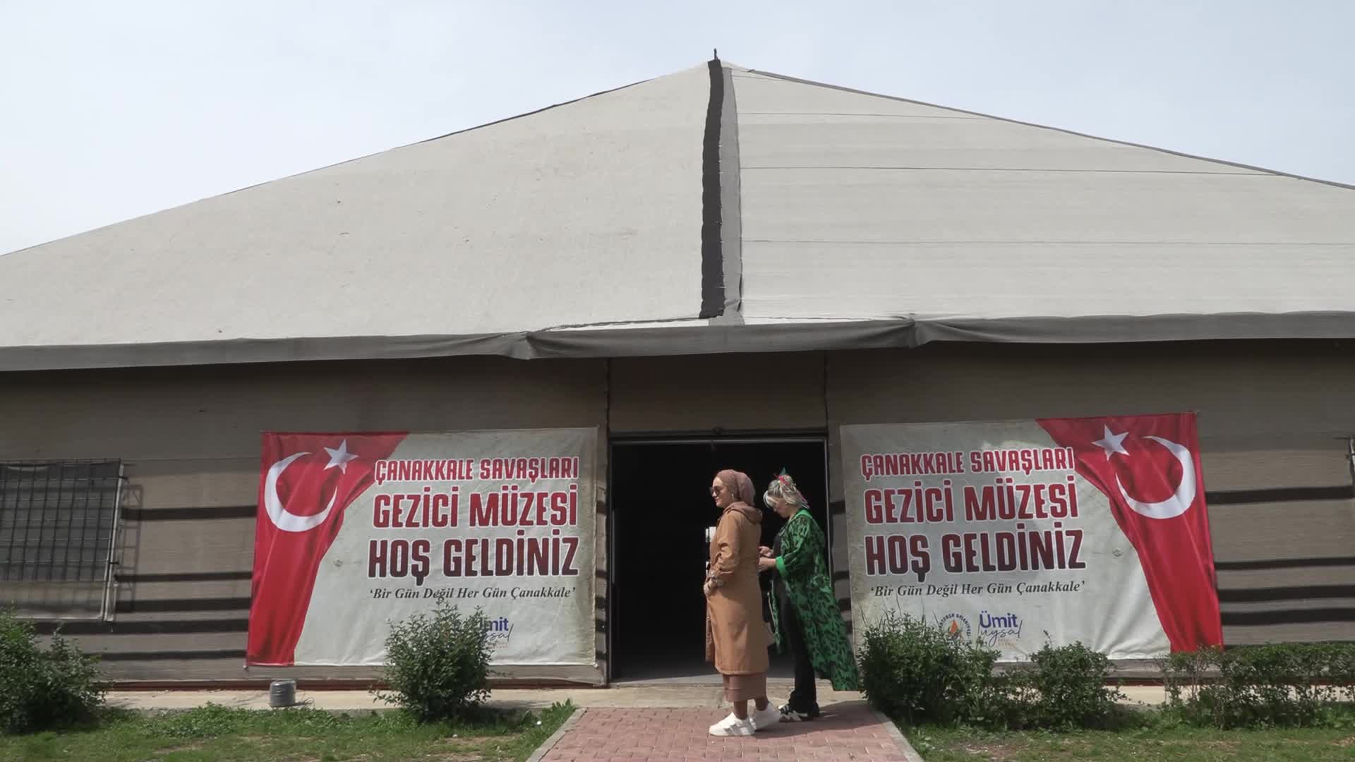 Çanakkale Savaşları Gezici Müzesi, Muratpaşa'da ziyarete açıldı
