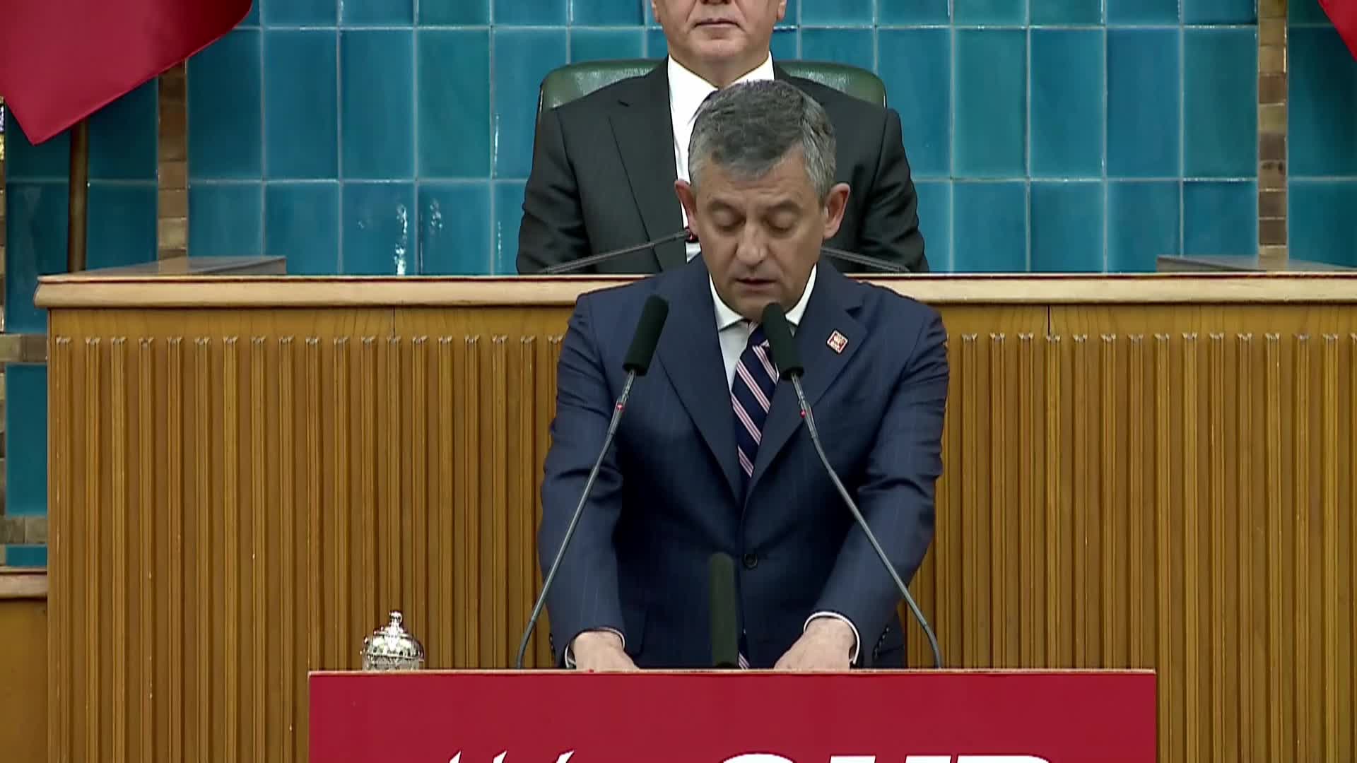 CHP Grup toplantısı... Özgür Özel: "Muhalefette bir öz güven patlaması; karşımızdaki iktidarda dizlerin titremesi söz konusu"