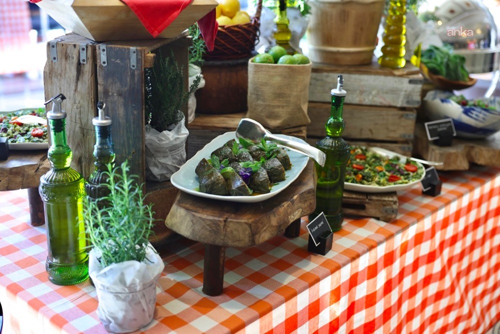 15'inci Uluslararası Alaçatı Ot Festivali’nde gastronomi rekabeti başlıyor
