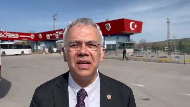 CHP'li Pala tutuklu gazeteci İsmail Arı'yı ziyaret etti: "İsmail Arı'nın sağlığı gayet yerinde"