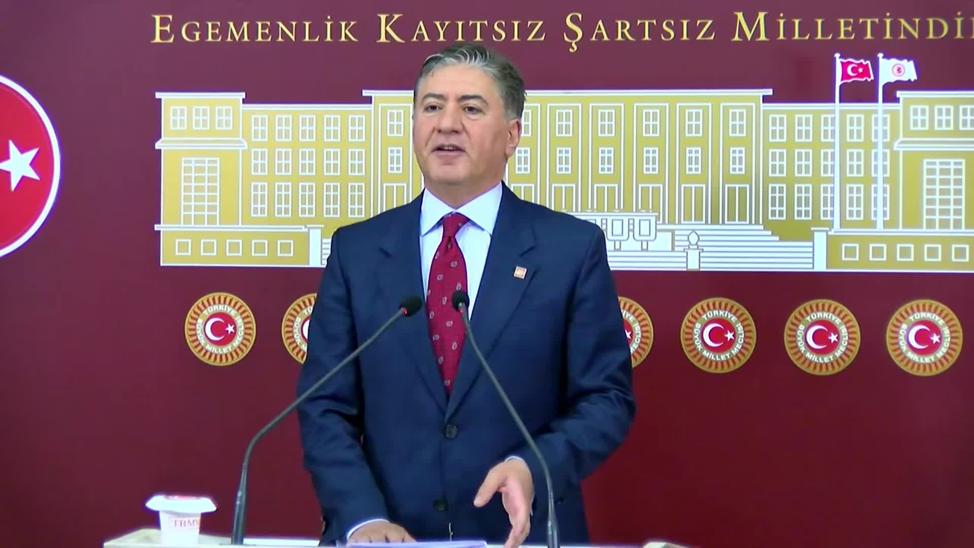 Murat Emir: "Dilediğiniz cumhurbaşkanı adayıyla, dilediğiniz CHP üst yönetimiyle yarışma döneminiz bitmiştir"
