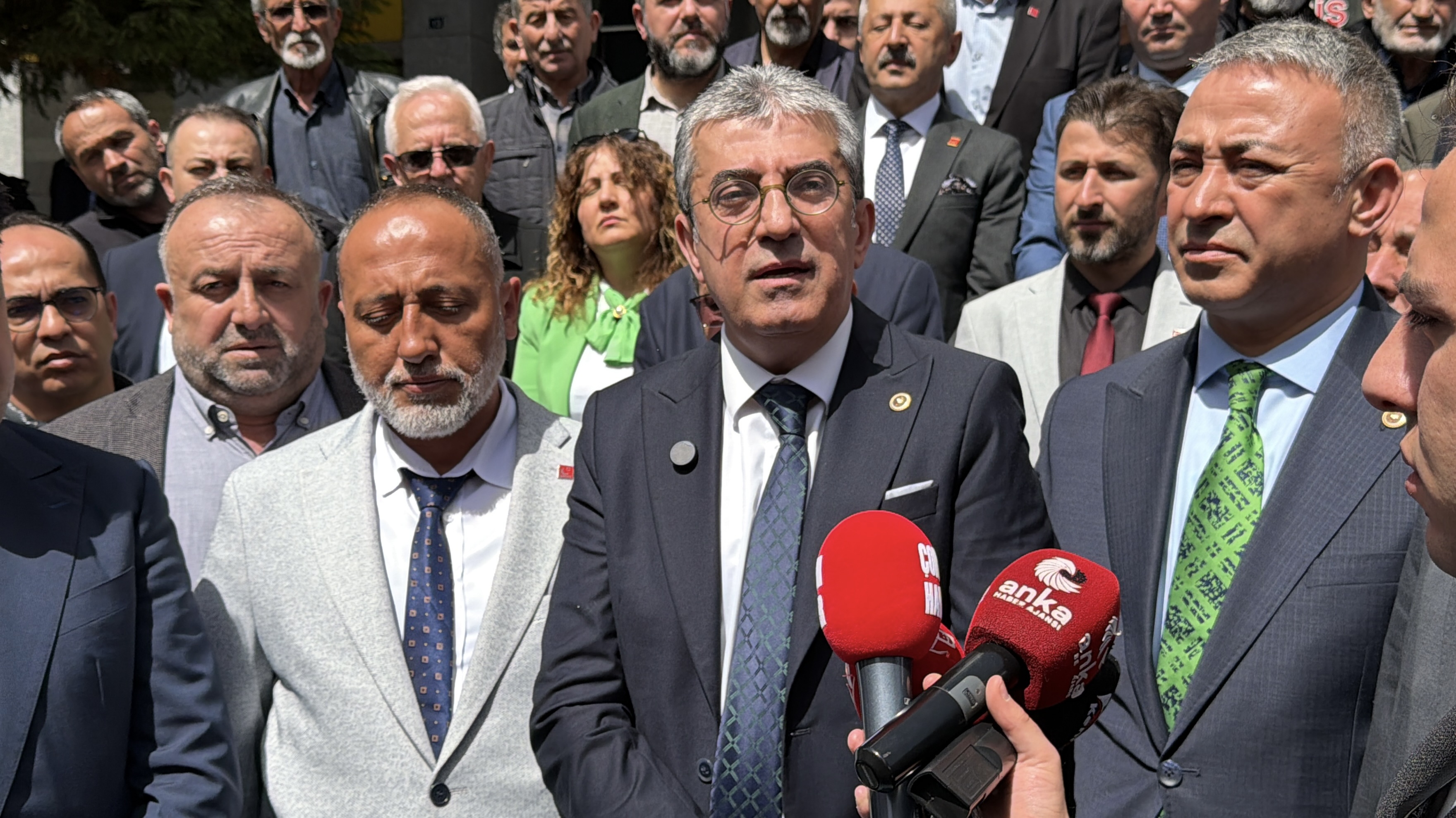 Çorum'da "siftah yapamadıklarını" dile getiren esnafa beraat... Davayı CHP Grup Başkanvekili Günaydın da takip etti