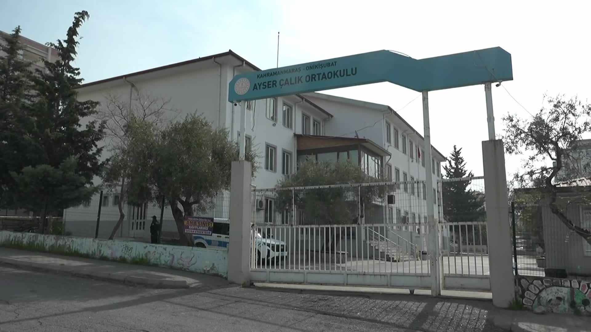 Kahramanmaraş’taki ortaokulda düzenlenen silahlı saldırı... Yaralıların tedavisi sürüyor, cenazeler hastaneden gözyaşlarıyla alındı
