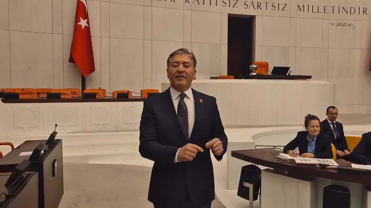 CHP'li Emir'den AK Parti'li Usta'ya: "Hani Meclis çalışmalıydı, hani milletin hakkıydı? Neredesiniz?"