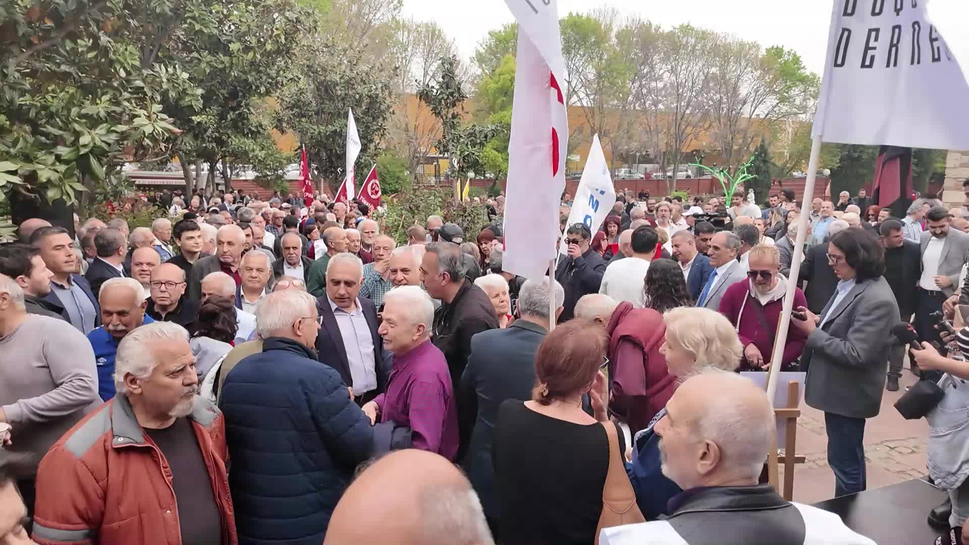 BİRTEK-SEN’den Mehmet Türkmen açıklaması: Genel Başkanımız Mehmet Türkmen hücreye kapatıldı