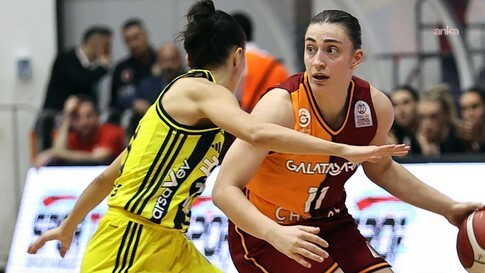 Genç İzmir gönüllüleri, Bergama Vapuru’nda buluştu