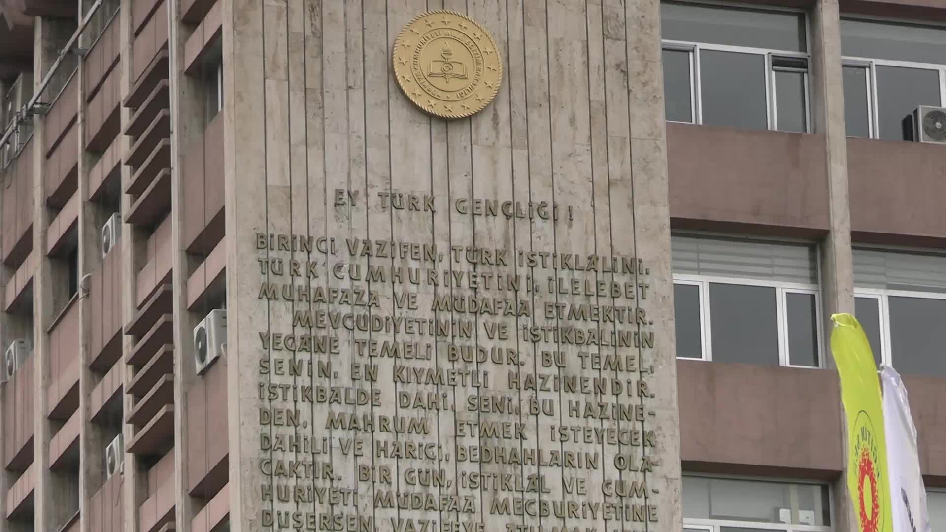 Giresun Belediyesi'nden gençlerin bütçesine destek: “Bizim Ev” hizmete açıldı