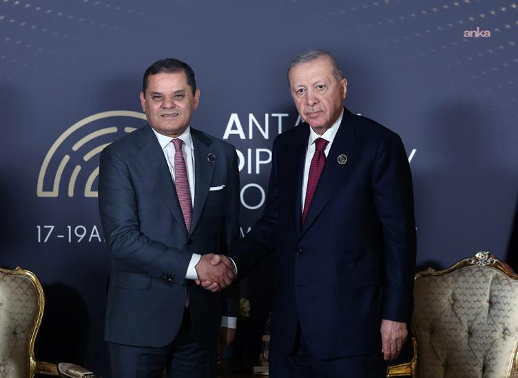 Cumhurbaşkanı Erdoğan, Libya Ulusal Birlik Hükümeti Başbakanı Dibeybe ile bir araya geldi