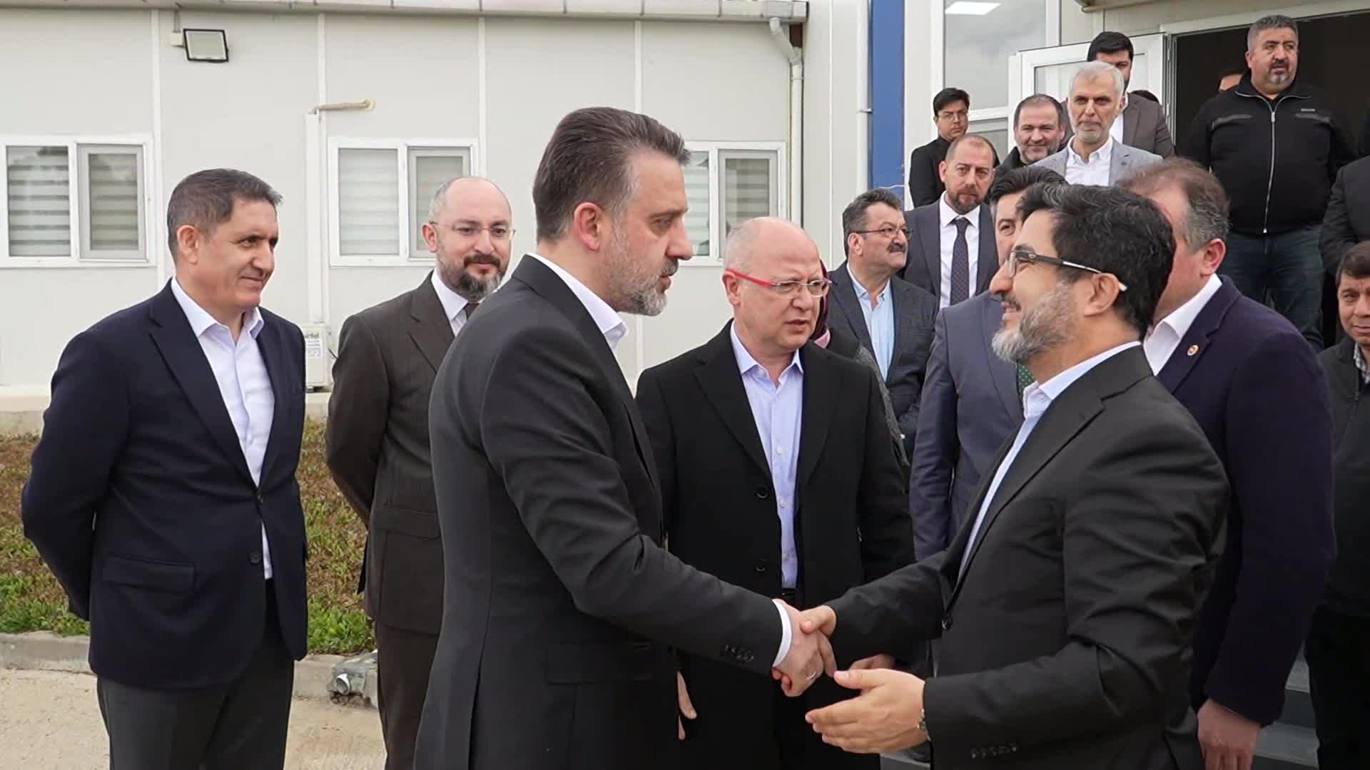 Kartal Belediyesi'nden ilkokul öğrencilerine trafik ve ilk yardım eğitimi