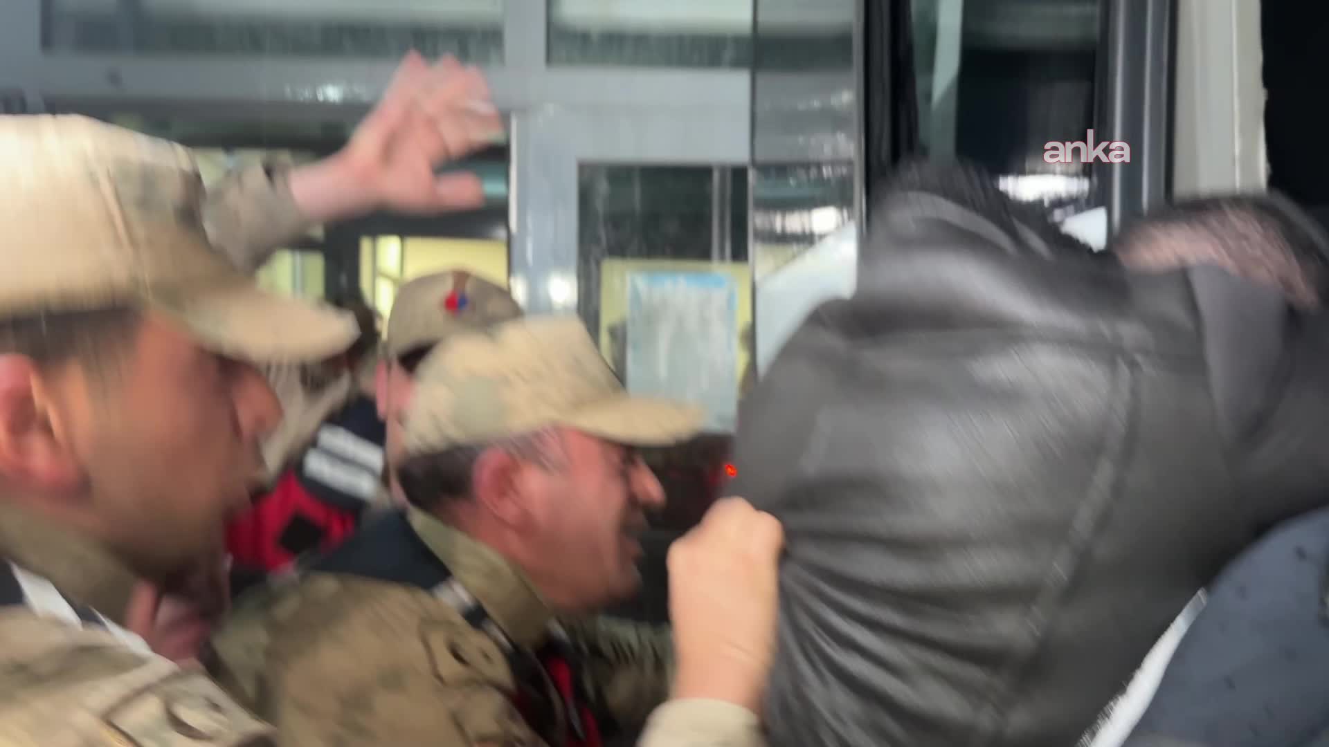 Aile ve Sosyal Hizmetler Bakanı Göktaş'tan açıklama: "Görevi başında saldırıya uğrayan psikolog arkadaşımızın yanındayız"