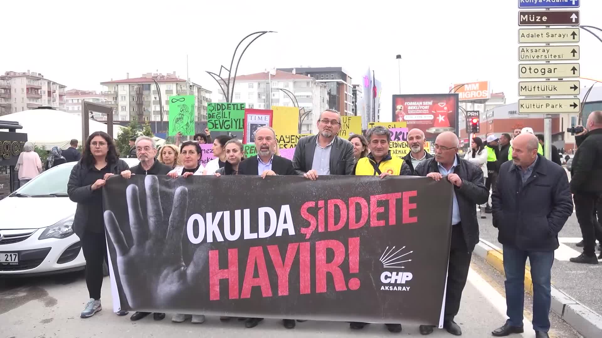 İdris Şahin'den cezaevlerindeki doluluk oranlarına ilişkin açıklama: "Koğuşları değil, adaleti büyütmek zorundasınız"