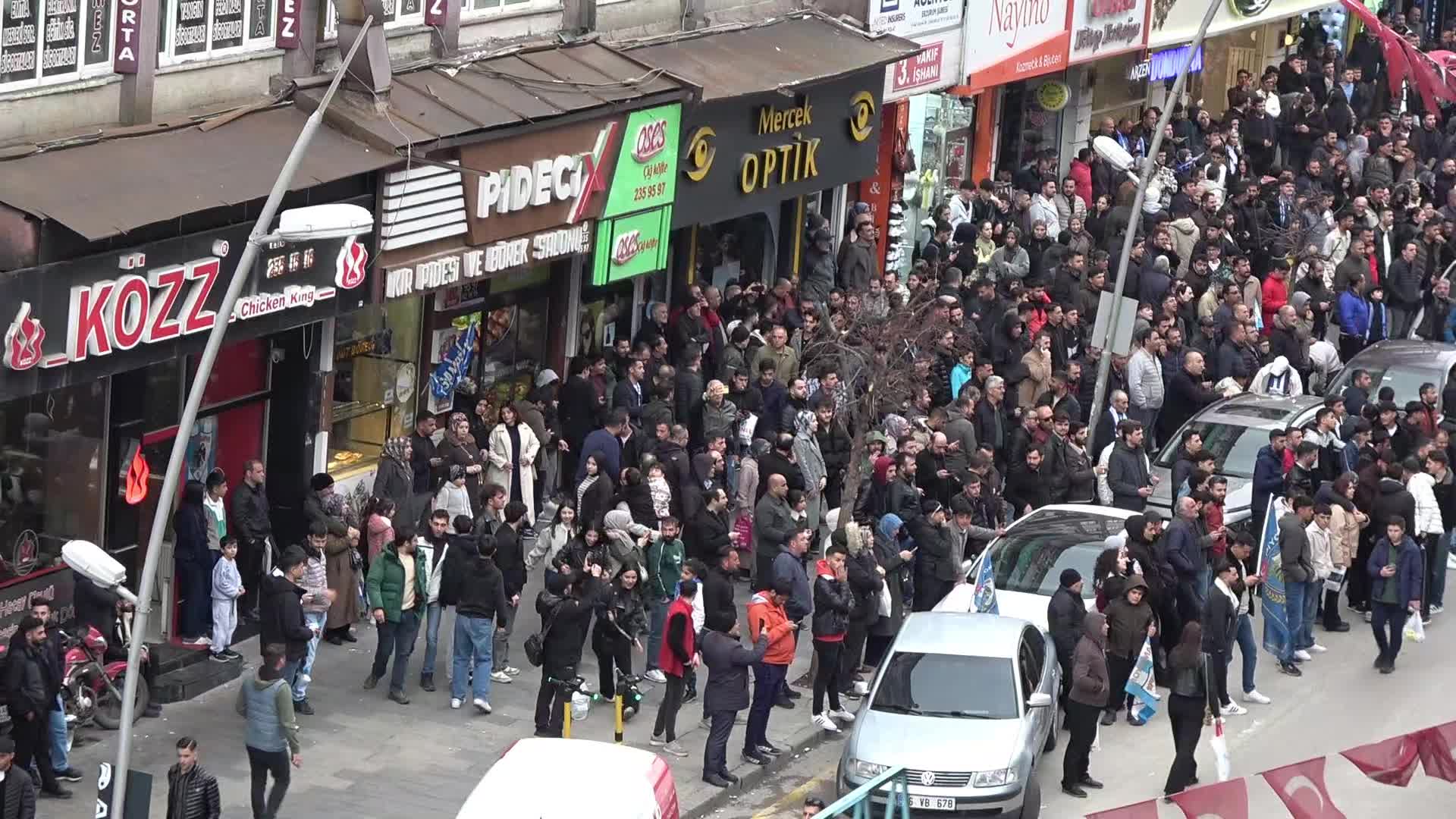 Erzurum'da Süper Lig coşkusu: Şampiyonluk halaylarla kutlandı