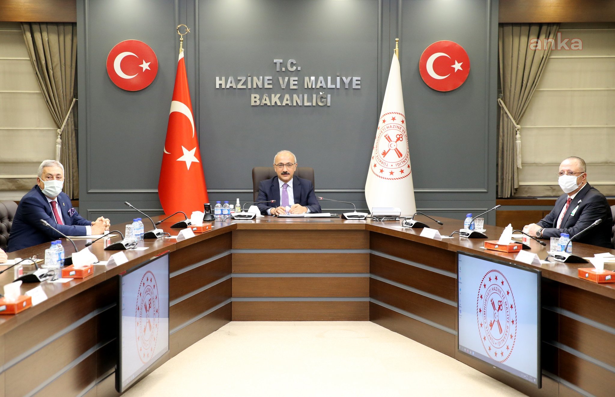 MALİYE BAKANI ELVAN: ESNAFIMIZI YALNIZ BIRAKMAYACAĞIZ