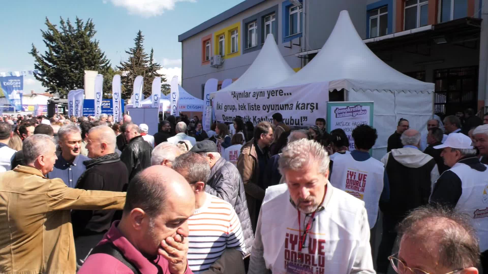 İstanbul Tabip Odası seçimlerini Talat Kırış'ın başkan adayı olduğu Demokratik Katılım Grubu kazandı