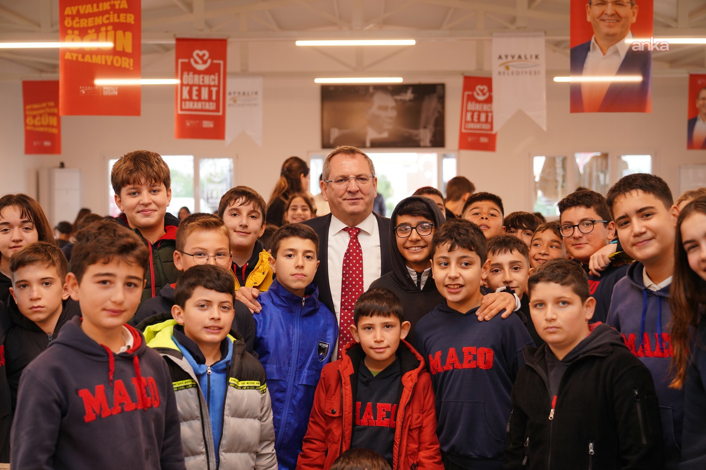 Ayvalık Belediyesi Öğrenci Kent Lokantaları’ndan her gün binlerce öğrenci yararlanıyor