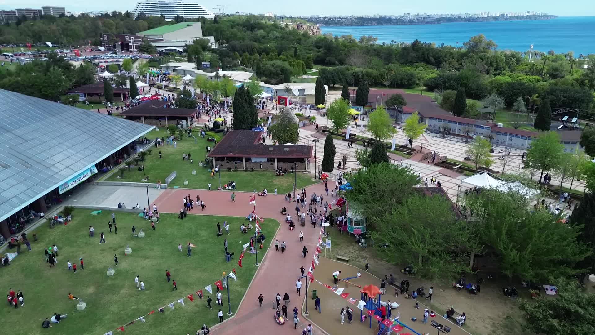 Antalyalı çocuklar, üç gün boyunca renkli etkinliklerle buluştu