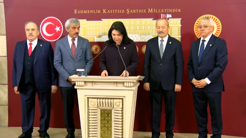 Moskova’da sadeleştirilmiş Zafer Günü töreni... Bu yıl ağır silahlar sergilenmedi