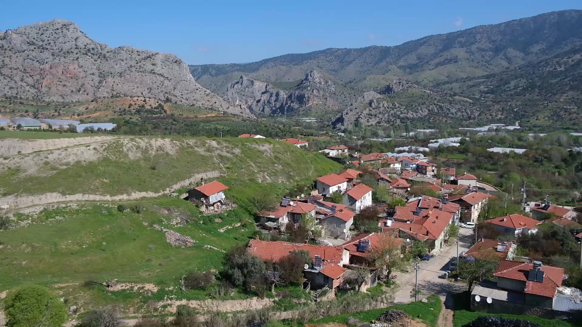 Eskişehir’de altın madeni için bilirkişi keşfi yapıldı: “Bir canımız var, onu da zehirleyerek alacaklar”