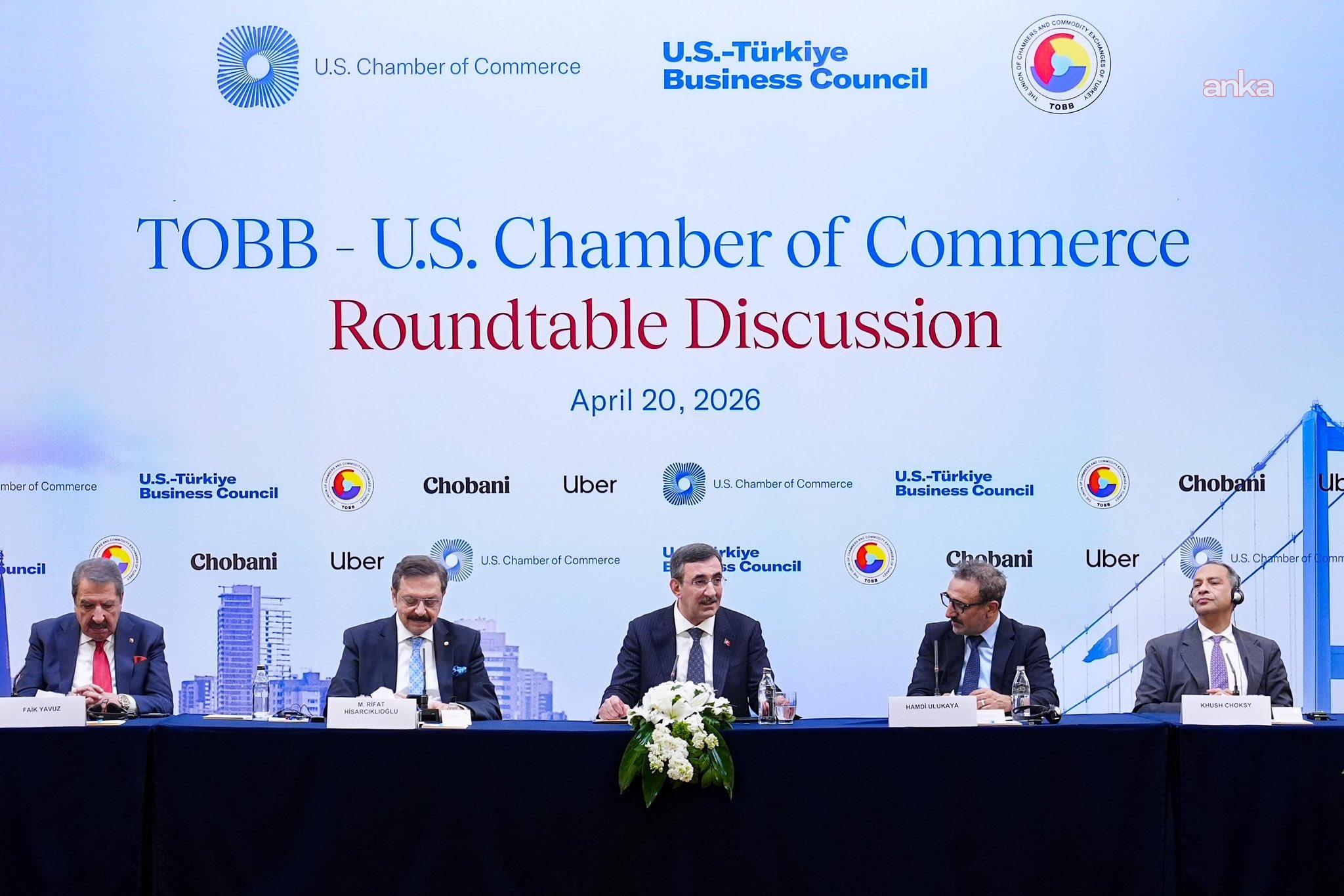 Cumhurbaşkanı Yardımcısı Yılmaz: TOBB ve ABD Ticaret Odası ile imzalanan mutabakat ile ticaret hacmi 100 milyar dolar hedefine çıkarıldı