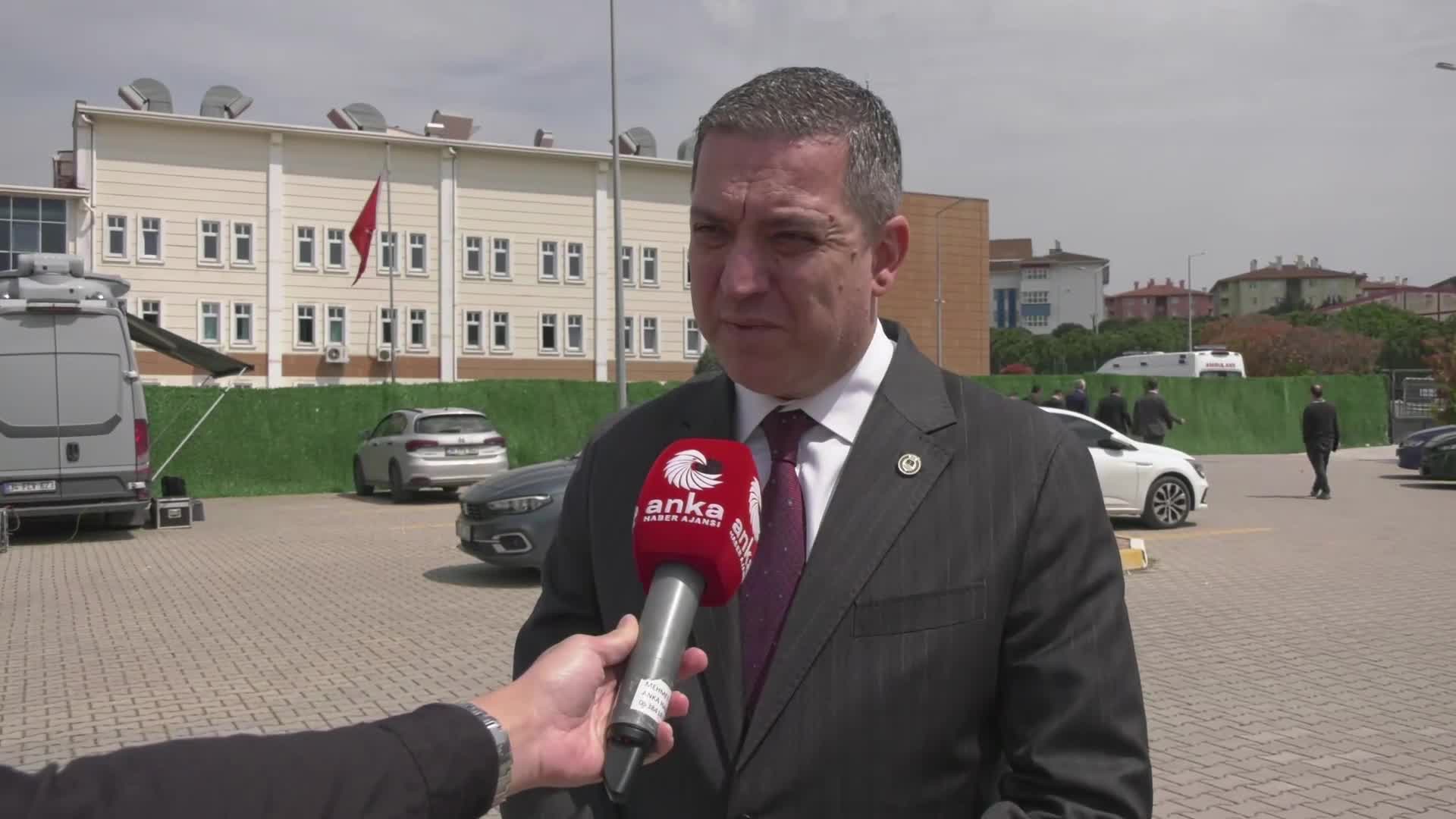 Silivri Belediye Başkanı Balcıoğlu, “Konken Partisi” oyununu izledi