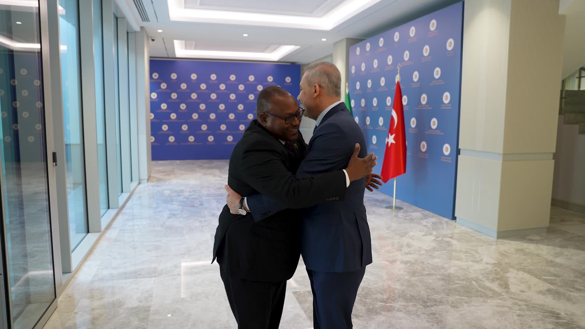 Dışişleri Bakanı Fidan, Zambiyalı mevkidaşıyla bir araya geldi