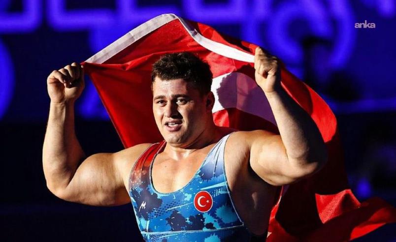 Kartallı tiyatroseverler, hafta sonu iki farklı oyunla buluştu