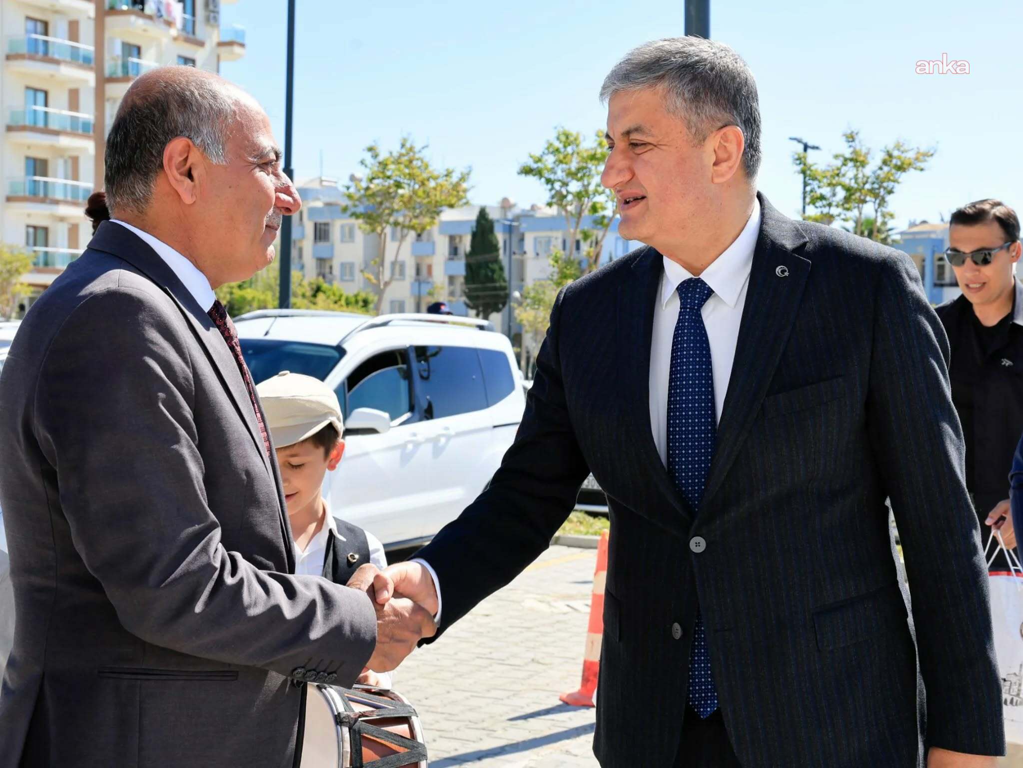 Adana Valisi Yavuz'dan Yumurtalık Belediye Başkanı Altıok'a ziyaret
