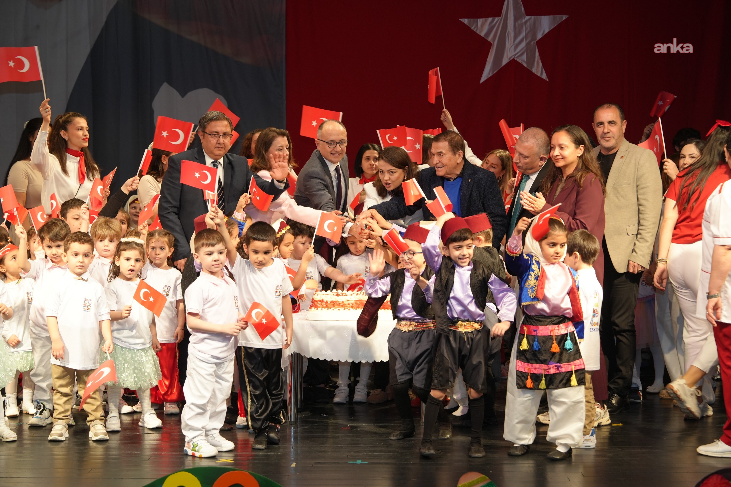 Eskişehir'de renkli 23 Nisan kutlaması