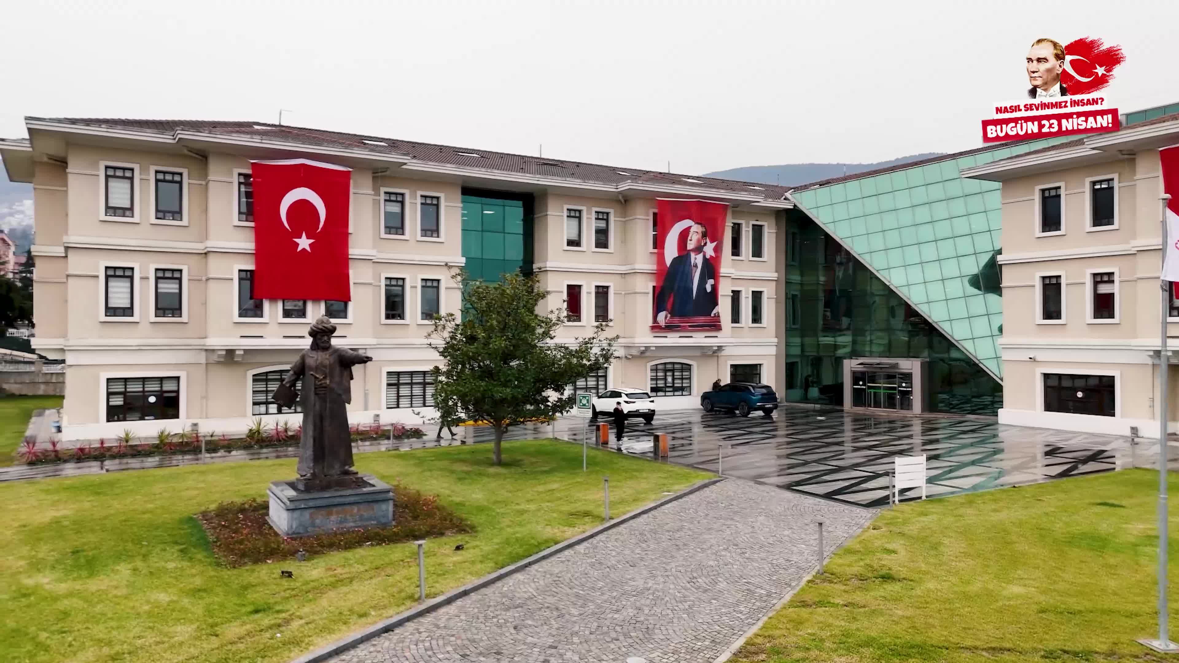 Osmangazi Belediyesi'nden çocuklara 23 Nisan hediyesi: Karıncalı Parkı hizmete açıldı
