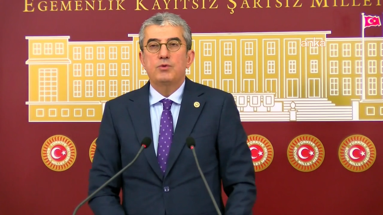 Gökhan Günaydın: "Aziz İhsan Aktaş, CHP'li belediyelerle çalıştığında rüşvet alıyor, veriyor; aynı kişi AKP'li, MHP'li belediyelerle çalıştığı zaman pirüpak öyle mi?"